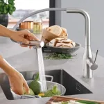 Virtuvės plautuvės mai&scaron;ytuvas su i&scaron;traukiama žarna Grohe Essence, 30270000, chromas