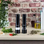 Russell Hobbs 28010-56 seasoning shaker Black Salt & pepper shaker set