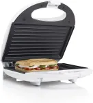 Tristar | Sandwich maker | SA-3050 | 750 W | Number of plates 1 | Number of pastry 2 | White