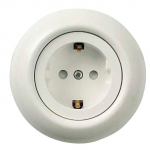 Pistikupesa Schneider Electric Renova WDE006877, maandusega, IP20, valge v.