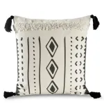 Dekoratiivpadjap&uuml;&uuml;r Boho 24, must v./kreemjasvalge, 45 cm x 45 cm