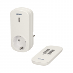 Pistikupesa kaugjuhtimispuldiga Orno, ilma maanduseta, valge